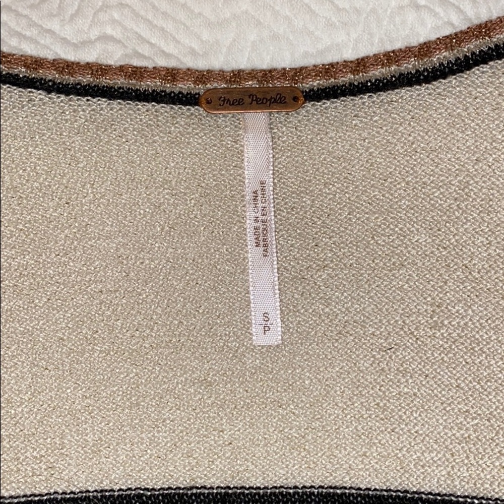 Free People Sweater - Picture 3 of 4